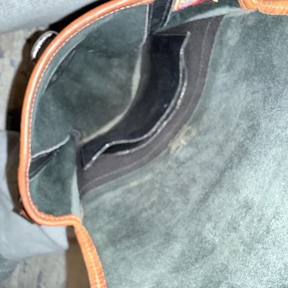 Vintage Dooney & Bourke AWL Crossbody Bag - Picture 8 of 16